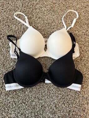 36B Tommy Hilfiger White & Black Bralette-Style Push-Up Cup Duo